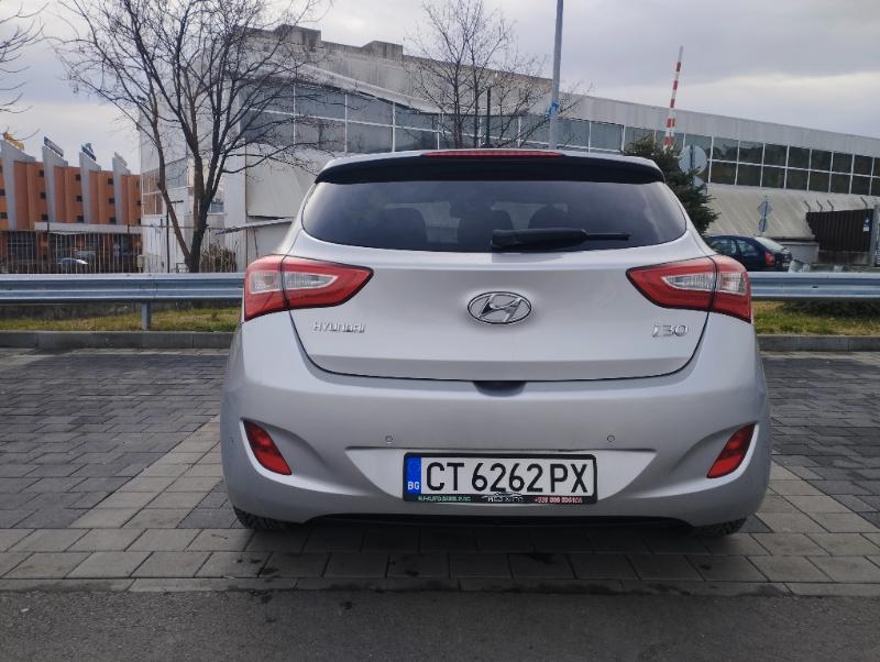 Hyundai I30 1.6 CRDI - изображение 6