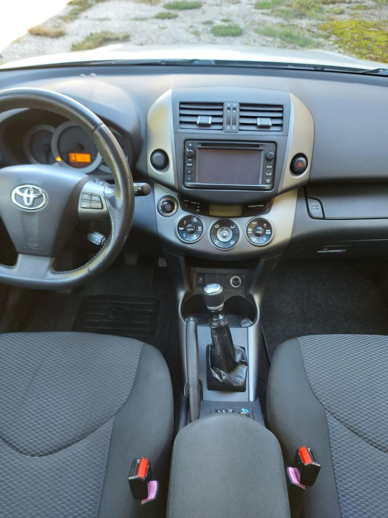 Toyota Rav4 2.2D4D - изображение 7