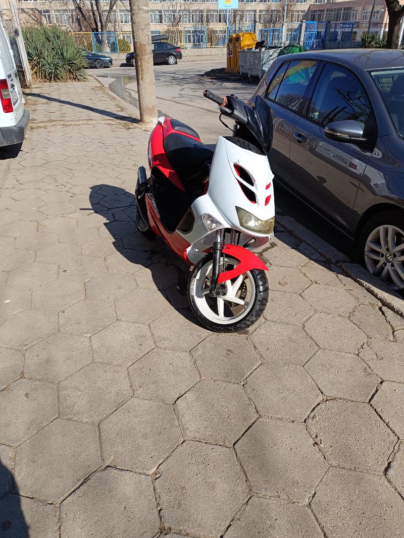 Aprilia Sr  - изображение 2