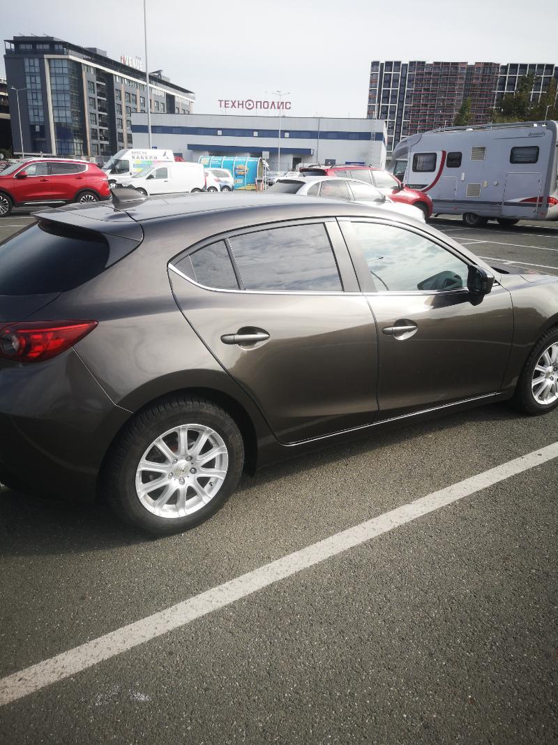 Mazda 3 2.2 - изображение 7