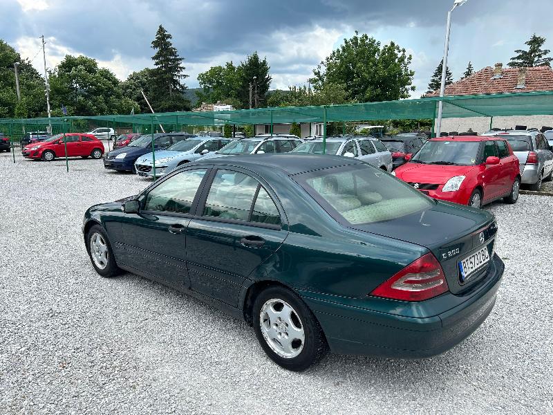 Mercedes-Benz C 200 2,2 - изображение 7