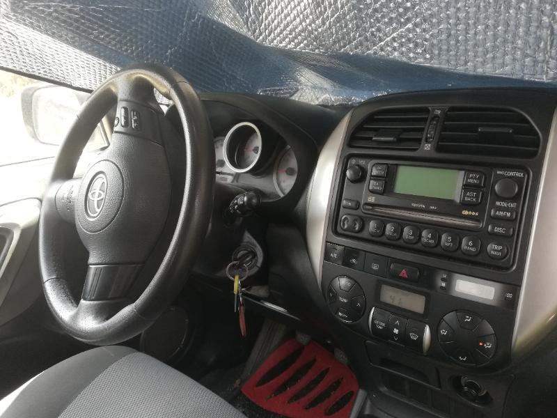 Toyota Rav4 2.0 - изображение 6