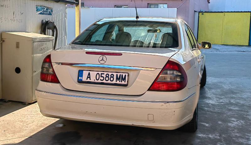 Mercedes-Benz E 200 2.0 cdi - изображение 4