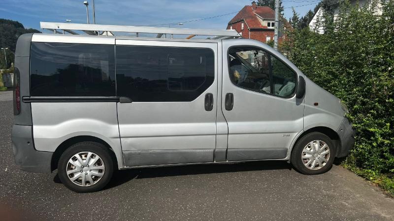 Opel Vivaro 1.9 dci - изображение 2