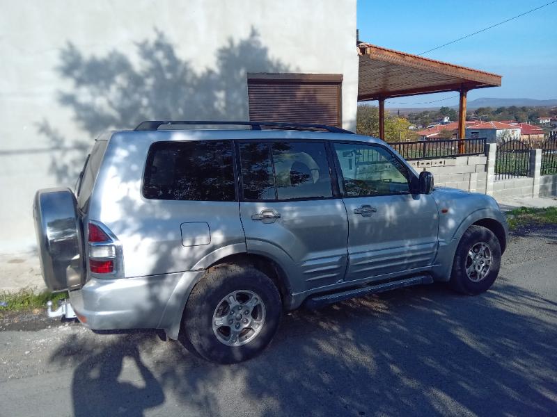 Mitsubishi Pajero 3.2 - изображение 6