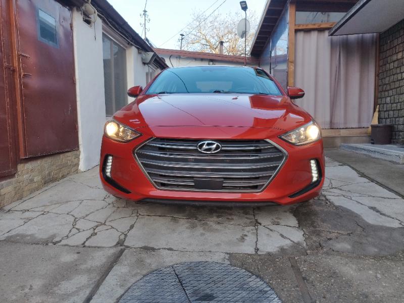 Hyundai Elantra 2.0 - изображение 7