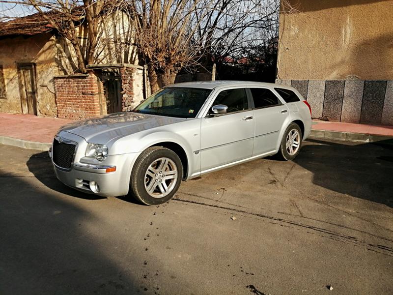 Chrysler 300c 2.7I - изображение 2