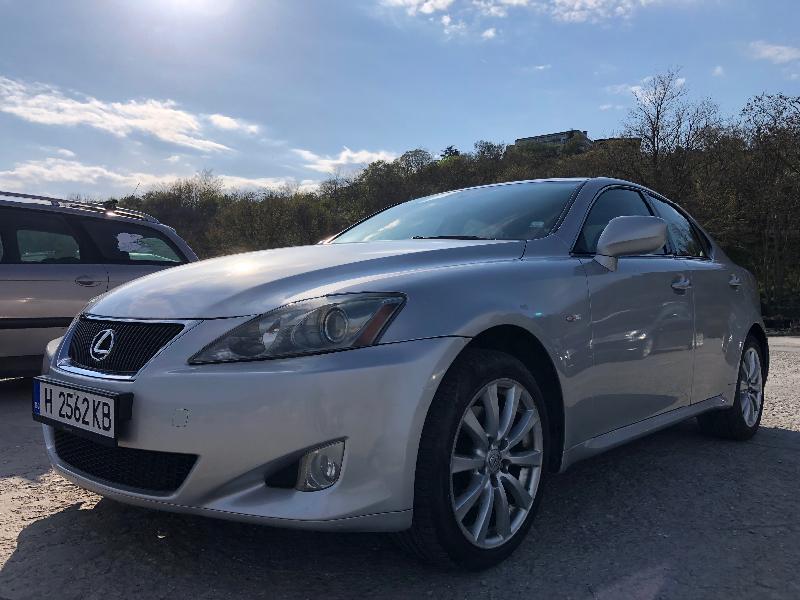 Lexus Is 220d - изображение 2