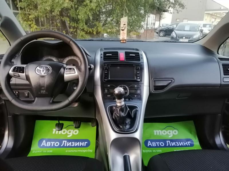 Toyota Auris 1.4 дизел - изображение 9