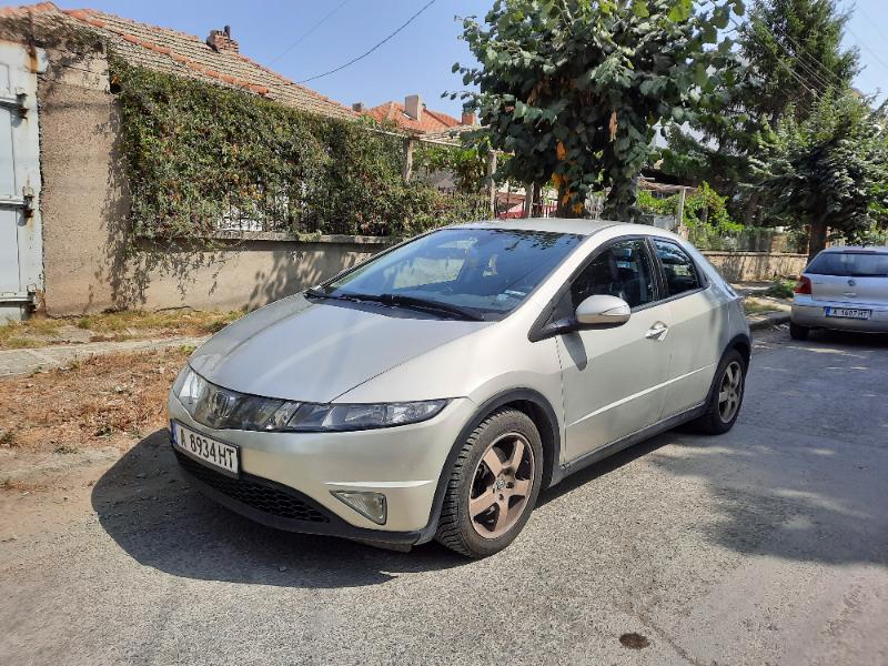 Honda Civic 1.8 - изображение 4