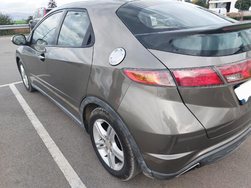 Honda Civic 2.2CDTI - изображение 2