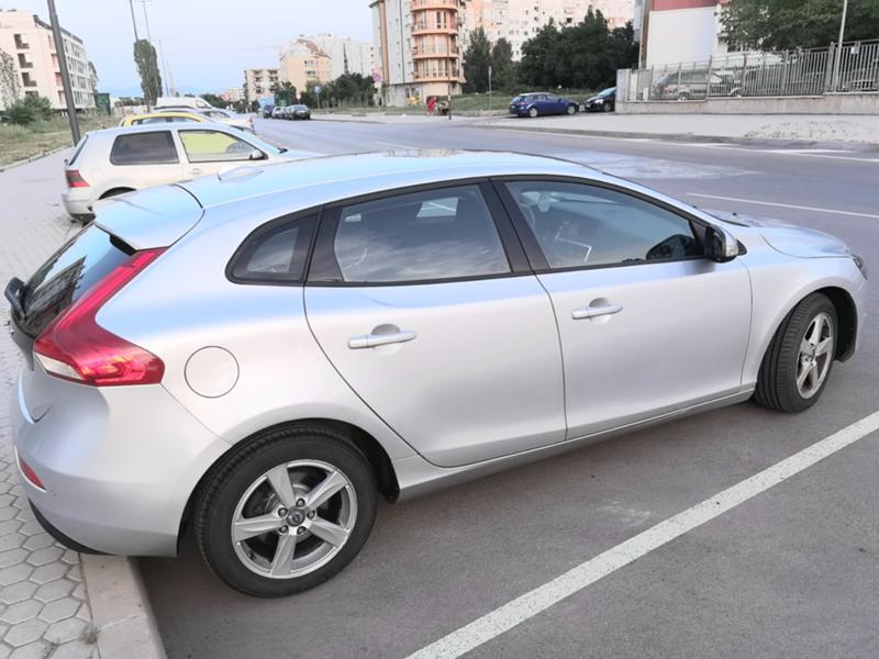 Volvo V40 D2 1,6 - изображение 6