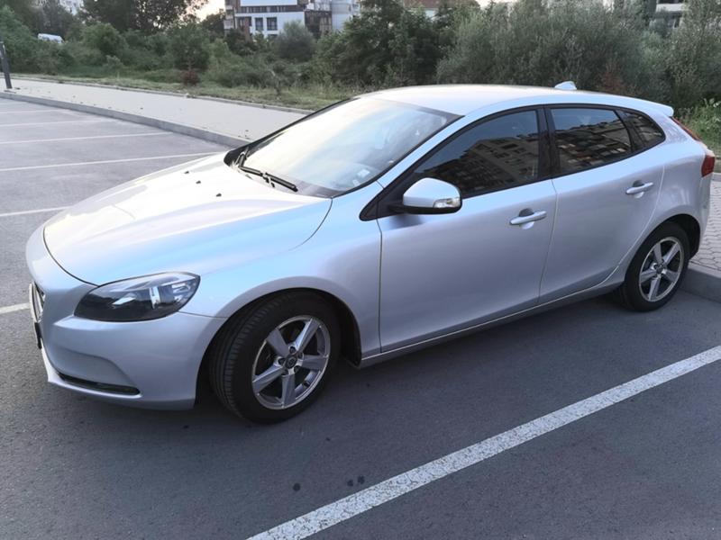 Volvo V40 D2 1,6 - изображение 2