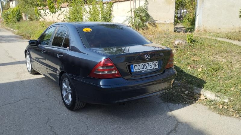 Mercedes-Benz C 200 2.2 CDI - изображение 2