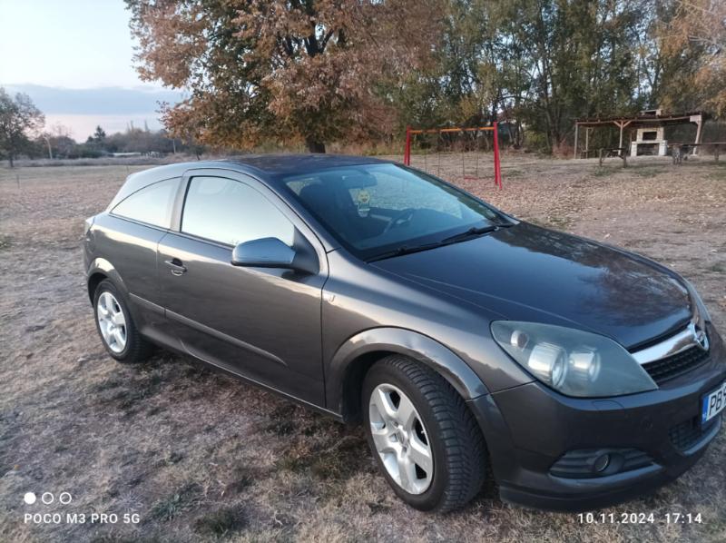 Opel Astra 1,7 GTC - изображение 4