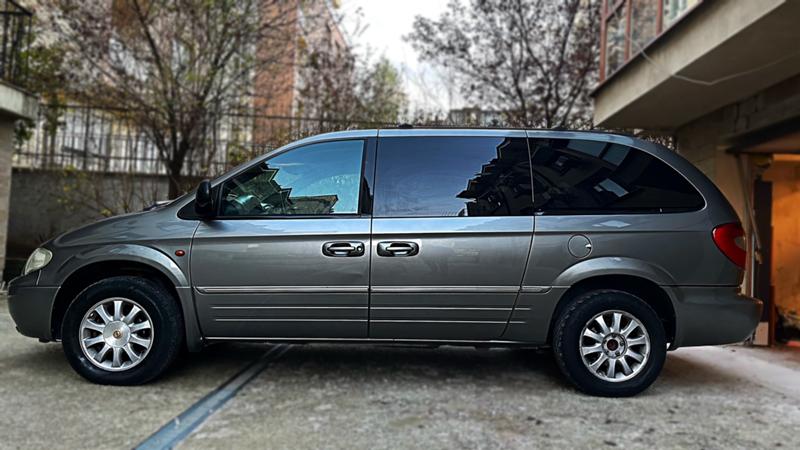 Chrysler Gr.voyager 2.8 CRD Limited - изображение 6