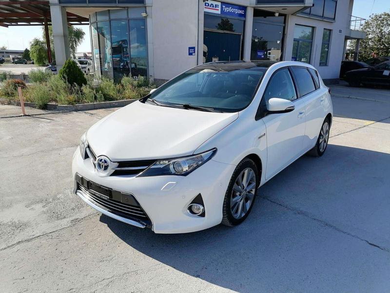 Toyota Auris  - изображение 3