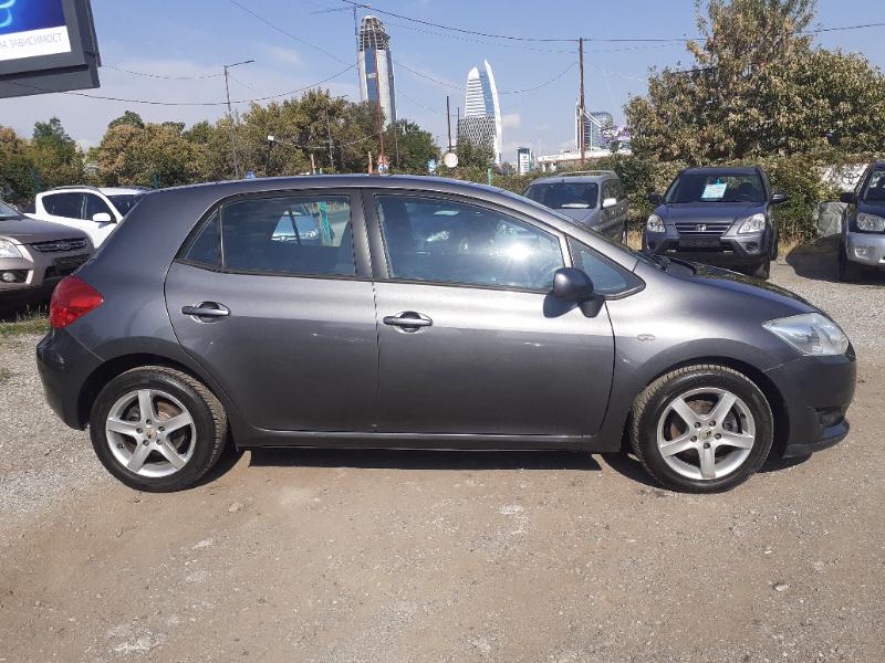 Toyota Auris 1.6 като нова  - изображение 2