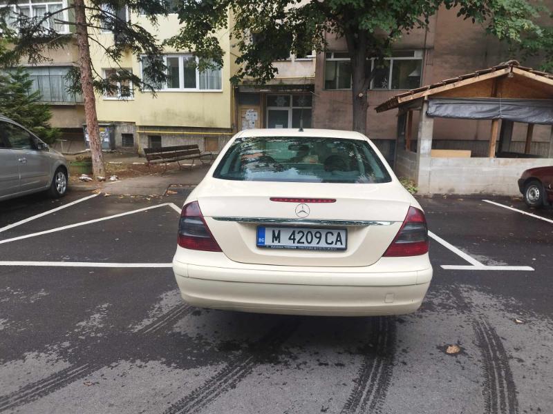 Mercedes-Benz E 200 2.2 CDI - изображение 4