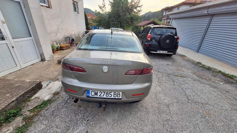 Alfa Romeo 159  - изображение 7