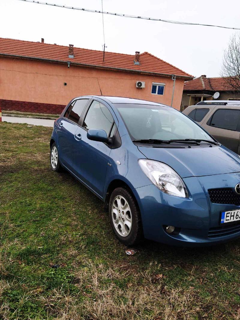 Toyota Yaris 1.4 - изображение 8