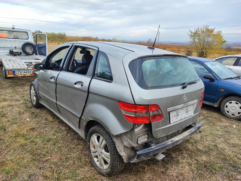 Mercedes-Benz B 200  НА ЧАСТИ  - изображение 7