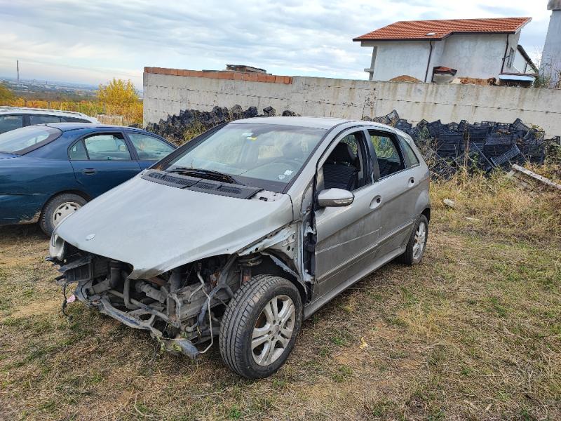 Mercedes-Benz B 200  НА ЧАСТИ  - изображение 6