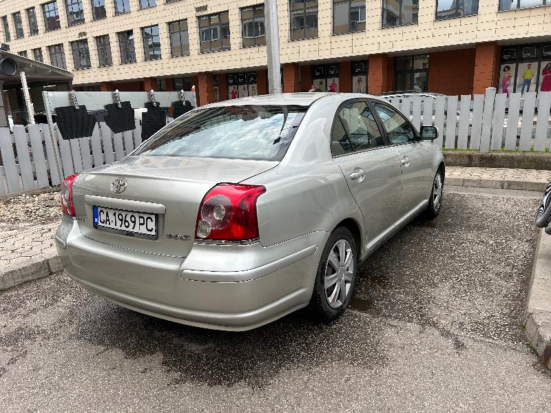 Toyota Avensis  - изображение 5