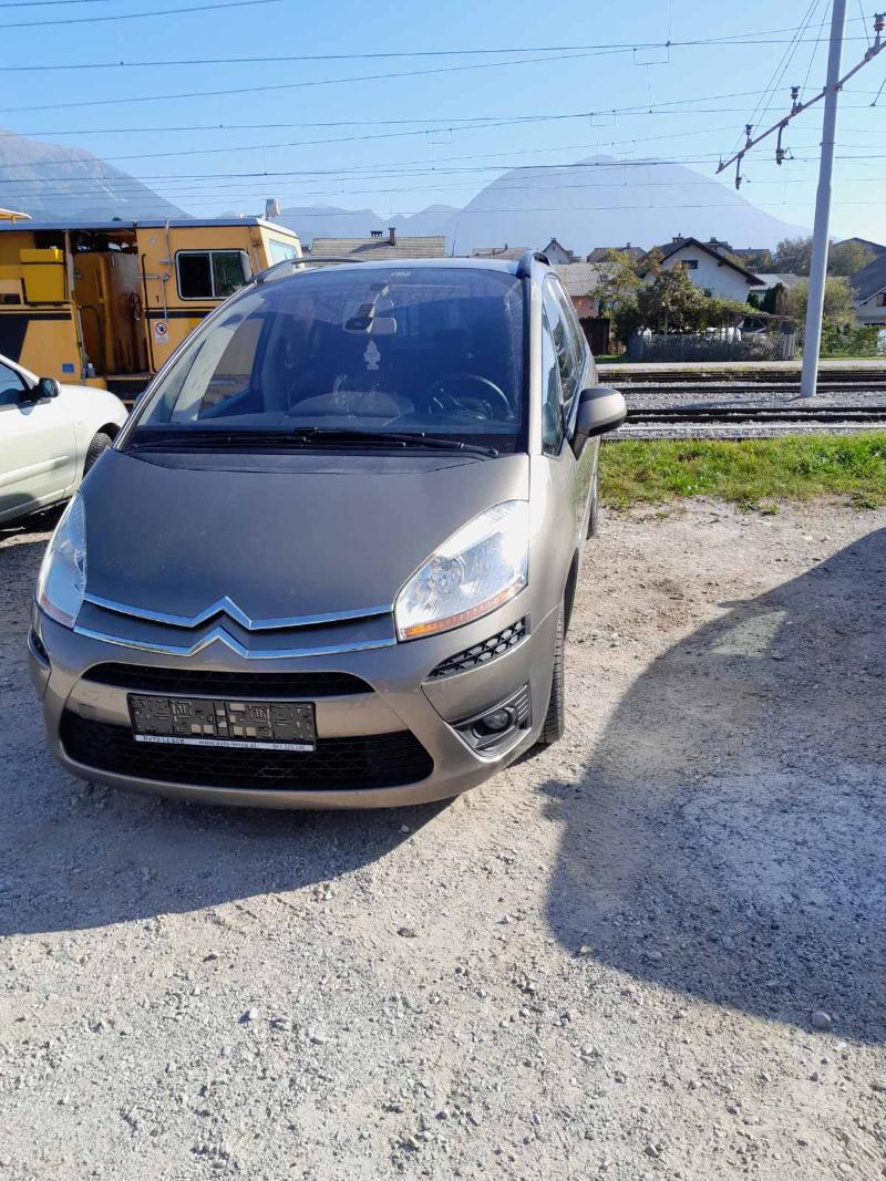 Citroen Grand C4 Picasso 1.8 - изображение 2