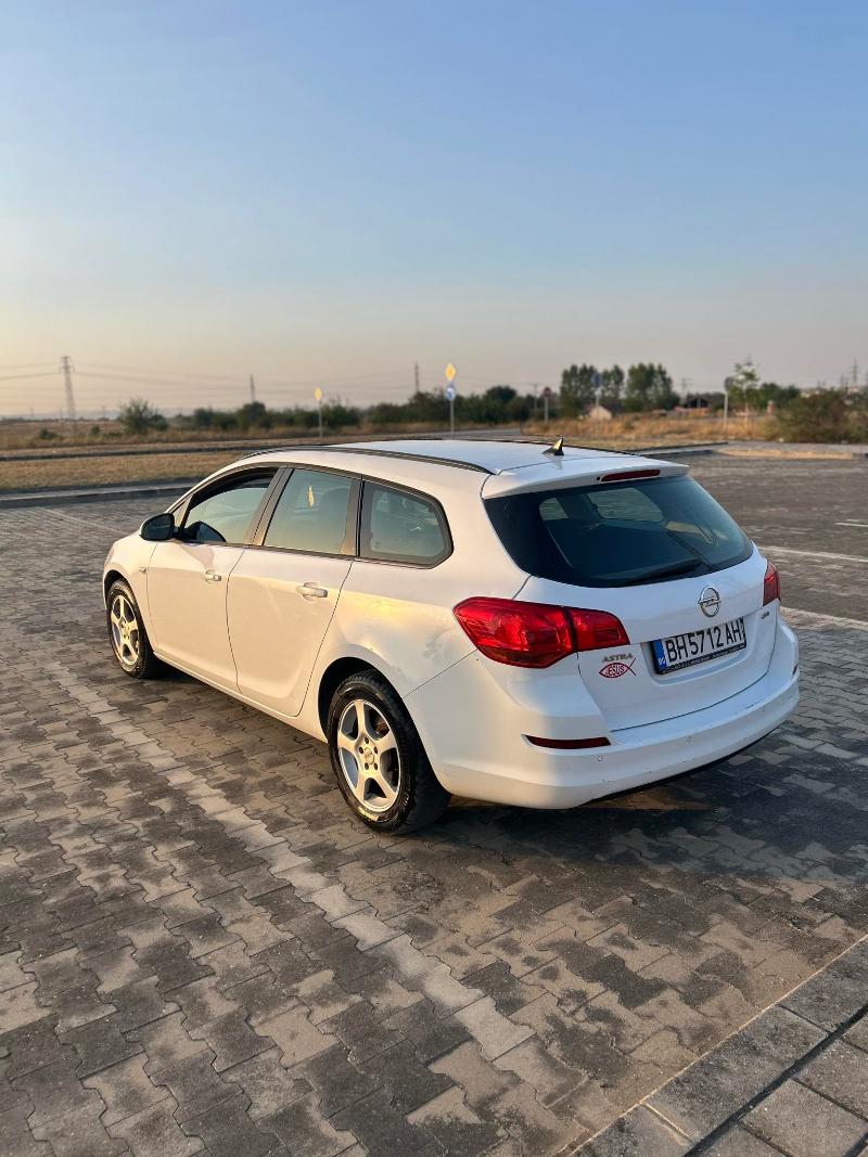 Opel Astra 1.7CDTI - изображение 4