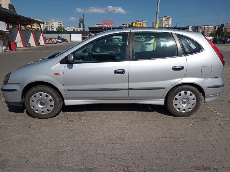 Nissan Almera tino 1.8 - изображение 5