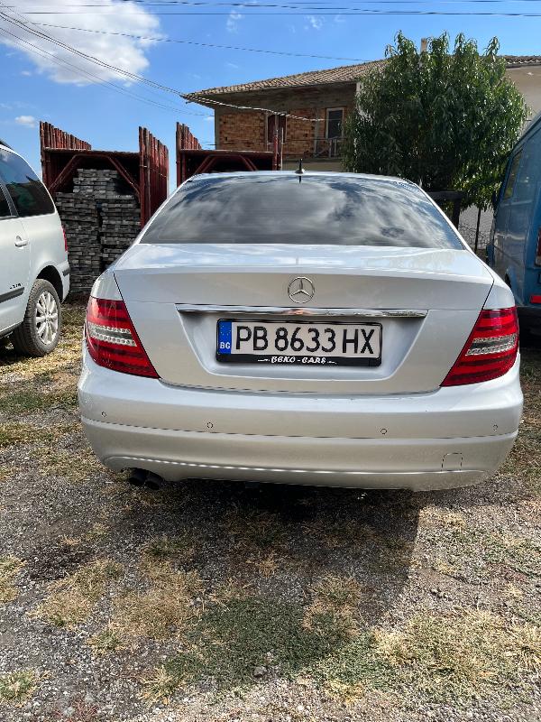 Mercedes-Benz C 200 2,2 CDI - изображение 2