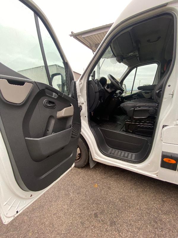 Renault Master 2.3 - изображение 10