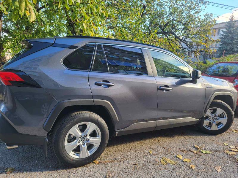 Toyota Rav4 2 .0 hybrid  - изображение 2