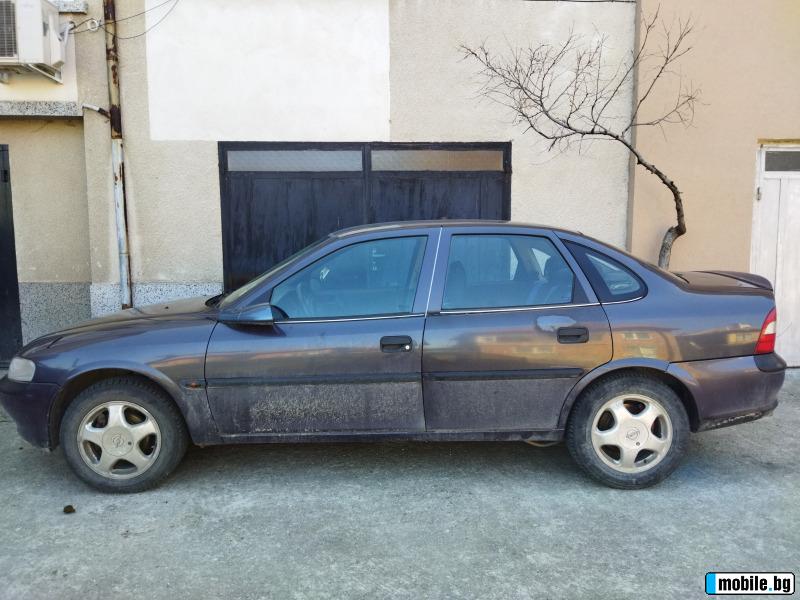 Opel Vectra 1.8 115 - изображение 3