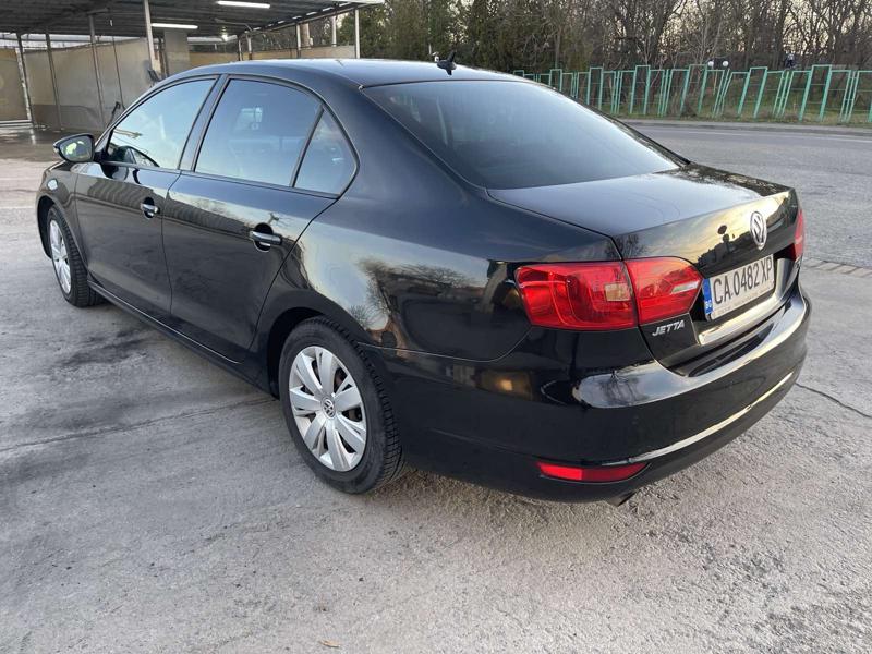 VW Jetta 1.6 - изображение 4