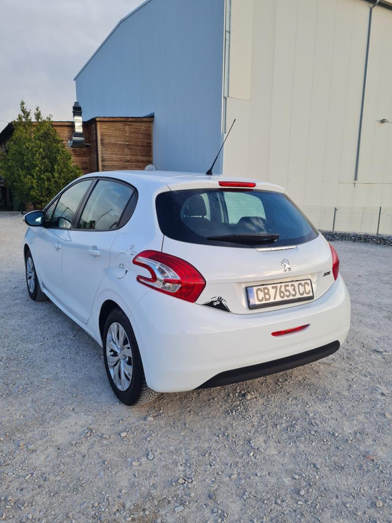 Peugeot 208  - изображение 4