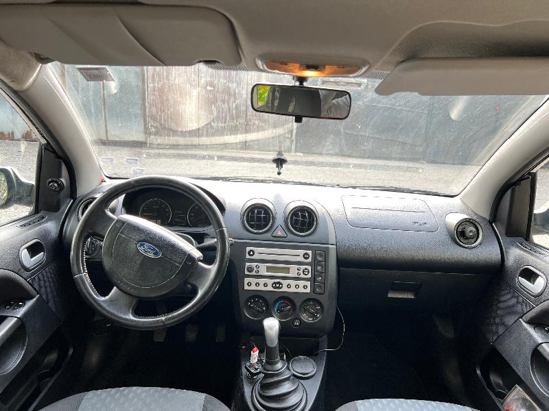 Ford Fiesta 1.4 газ/бензин - изображение 6