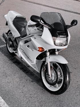 Обява за продажба на Honda Vfr RC 36 ~4 200 лв. - изображение 1