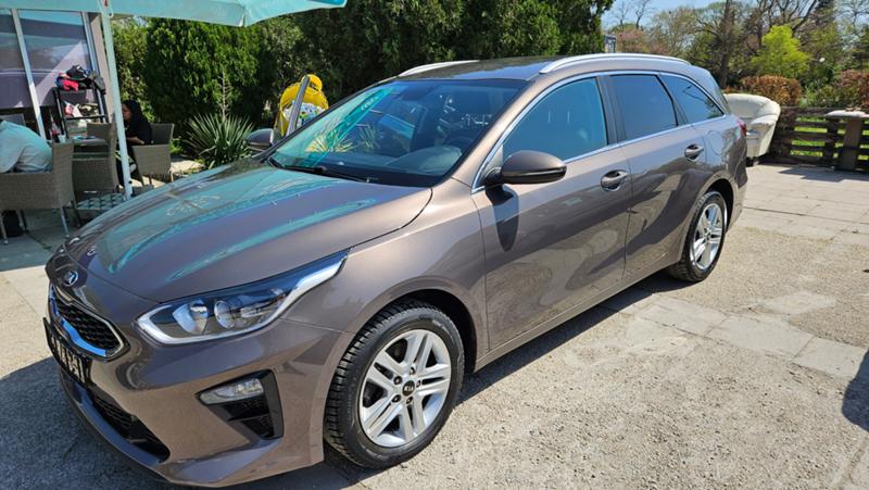 Kia Ceed SW 1.0 T-GDI - изображение 2