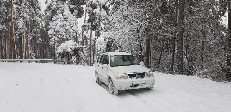 Suzuki Grand vitara 2.0 benzin  - изображение 4