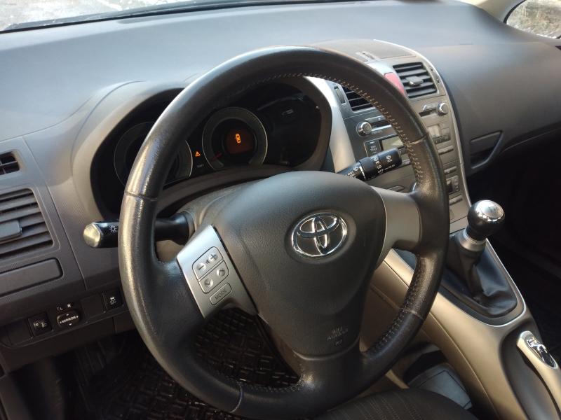 Toyota Auris 1.4 D4D - изображение 5