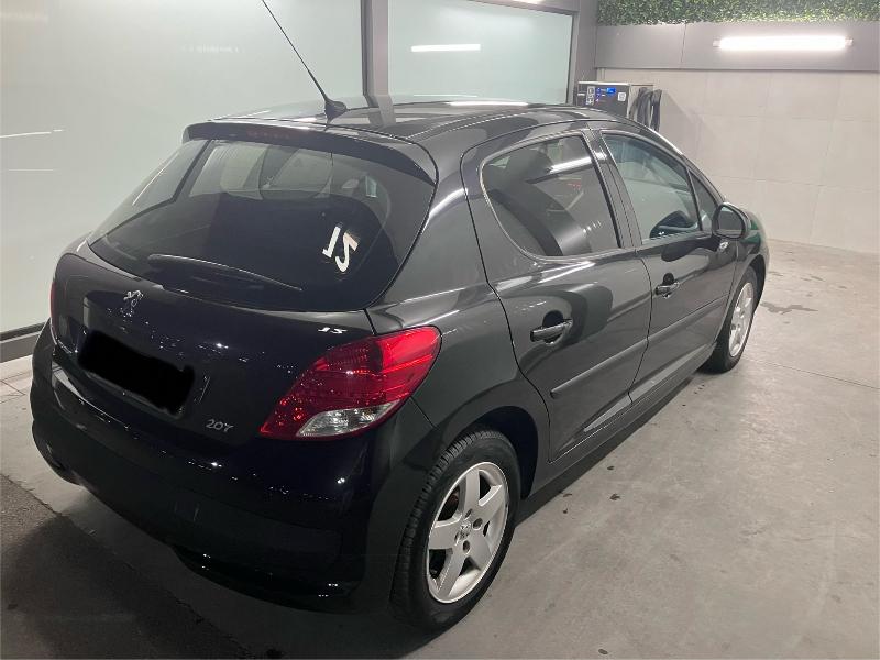 Peugeot 207 1.4i LPG - изображение 5