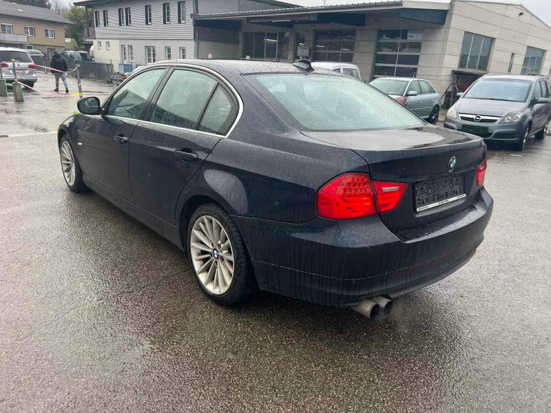 BMW 325 3.0i x-drive - изображение 5