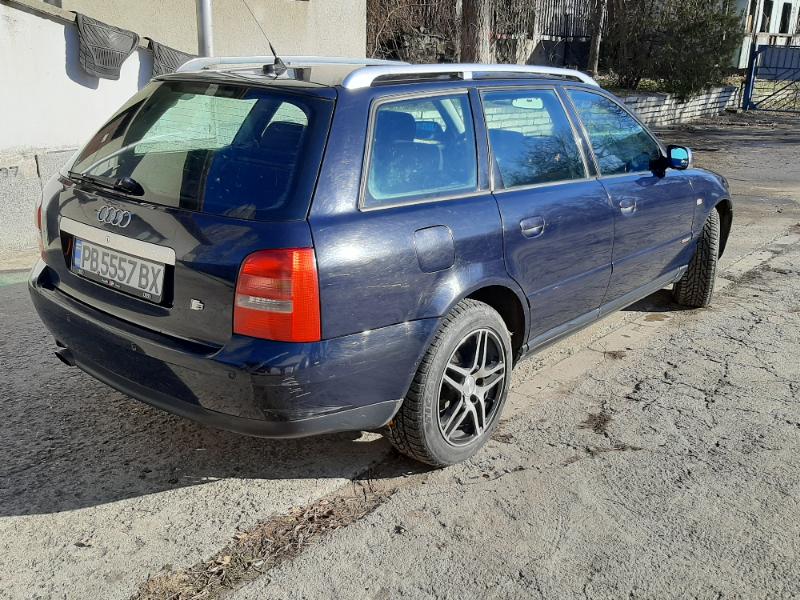 Audi A4 1.8 125к - изображение 3