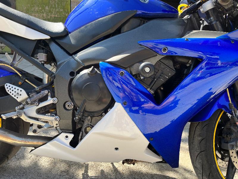 Yamaha YZF-R1  - изображение 6