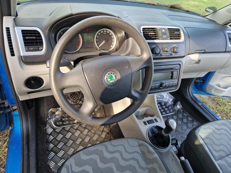 Skoda Roomster 1.9TDI - изображение 9