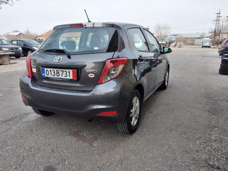 Toyota Yaris 1.0 VVTI - изображение 4