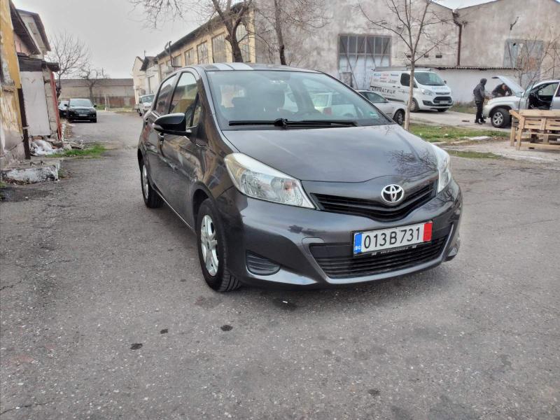 Toyota Yaris 1.0 VVTI - изображение 2