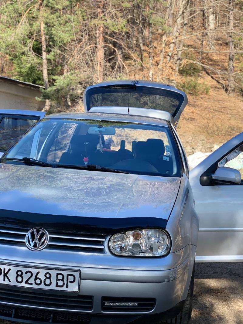 VW Golf 1.6 - изображение 8